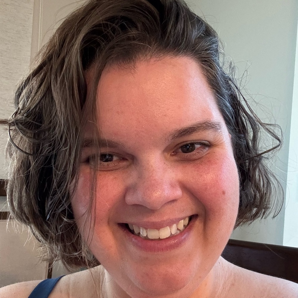 Meet your Posher, Alina